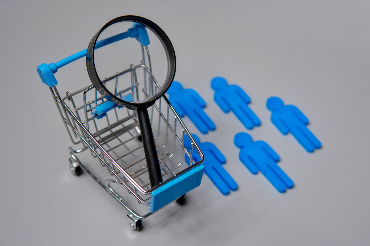 ابزارها و دیتابیس‌های کاربردی برای شناسایی بازار هدف صادرات